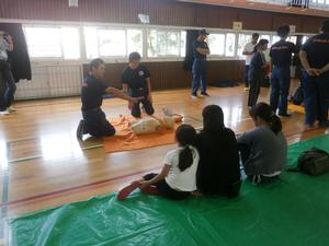 消防団員による実技の様子